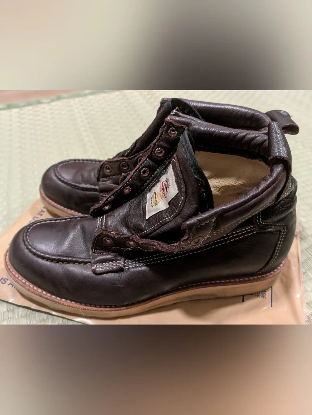 Gorilla Trekker Leather Boots Men's Size 8.5 Made in USA *No Laces*